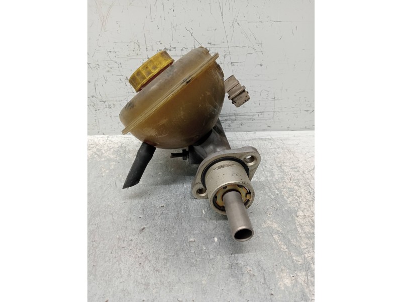 Recambio de bomba freno para audi coupe (8b3) básico referencia OEM IAM   