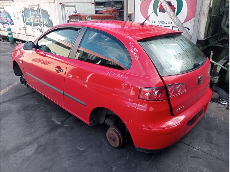 seat ibiza (6l1) del año 2002