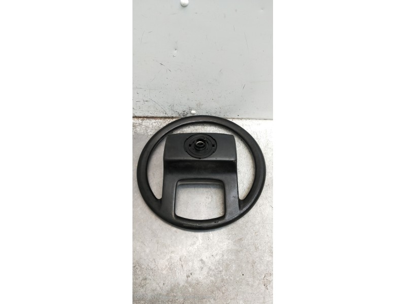 Recambio de volante para renault 9 1.4 gtl avenue referencia OEM IAM   
