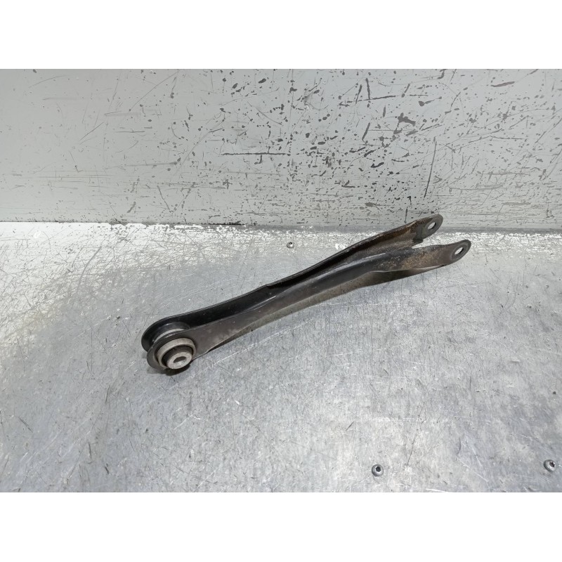 Recambio de brazo suspension inferior trasero derecho para bmw serie 3 berlina (g20) 320d referencia OEM IAM 687864101  
