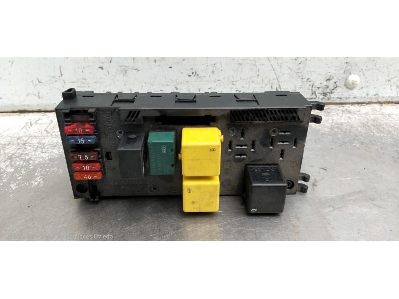 Recambio de caja reles / fusibles para mercedes clase c (w202) berlina 180 (202.018) referencia OEM IAM 0195455632 304587 