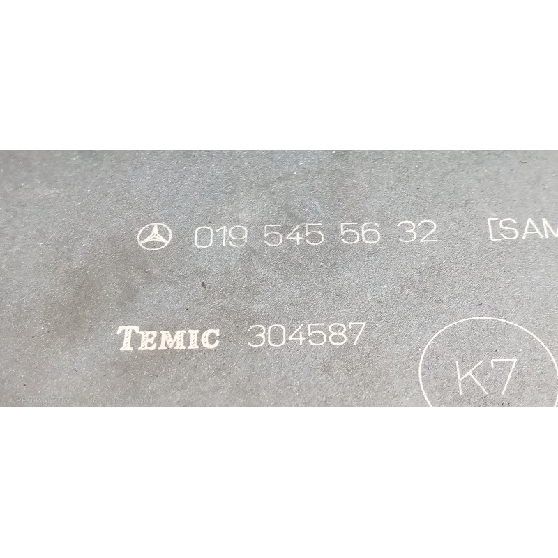 Recambio de caja reles / fusibles para mercedes clase c (w202) berlina 180 (202.018) referencia OEM IAM 0195455632 304587 