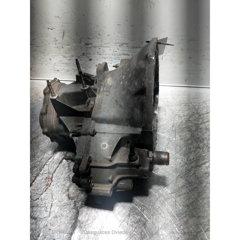 Recambio de caja cambios para ford fiesta berlina 1.8 diesel cat referencia OEM IAM 96WTJC F0B 6L19C 