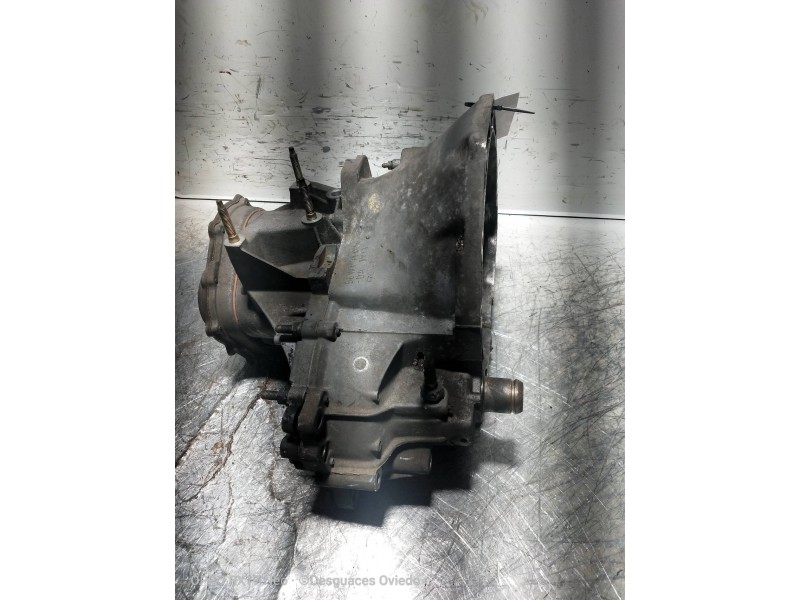 Recambio de caja cambios para ford fiesta berlina 1.8 diesel cat referencia OEM IAM 96WTJC F0B 6L19C 