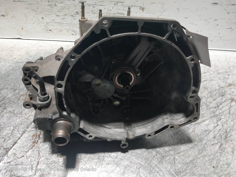 Recambio de caja cambios para ford fiesta berlina 1.8 diesel cat referencia OEM IAM 96WTJC F0B 6L19C 