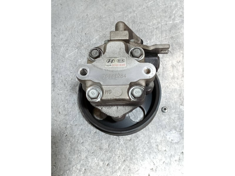 Recambio de bomba direccion para hyundai tucson (jm) 2.0 crdi style referencia OEM IAM 571002E300 7614E284 