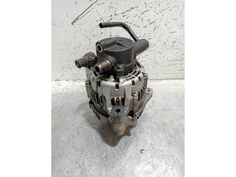 Recambio de alternador para hyundai tucson (jm) 2.0 crdi style referencia OEM IAM 373002703 021319113 
