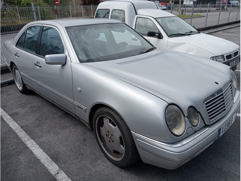 mercedes clase e (w210) berlina diesel del año 2001