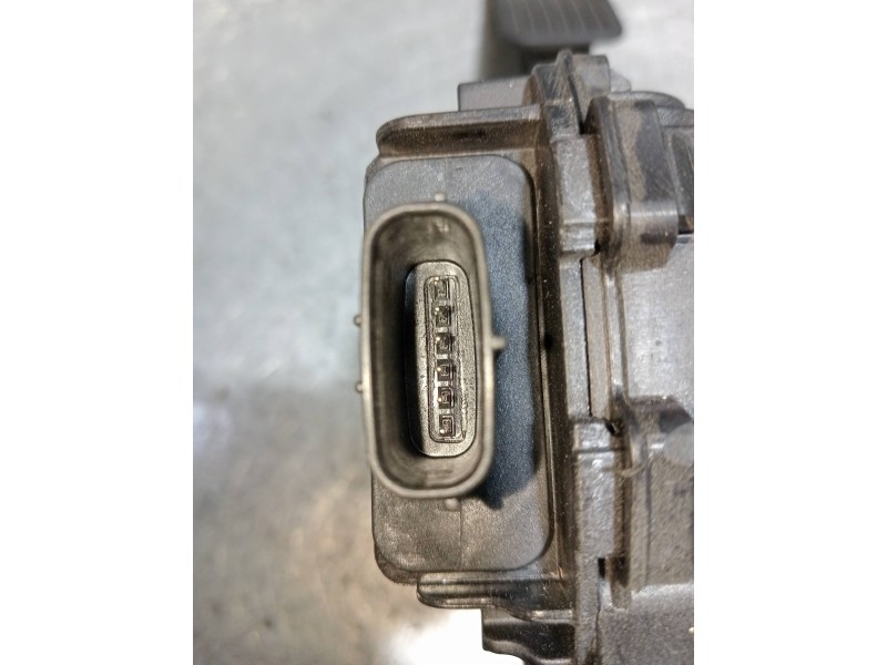 Recambio de potenciometro pedal para kia niro business referencia OEM IAM 32700G2120  