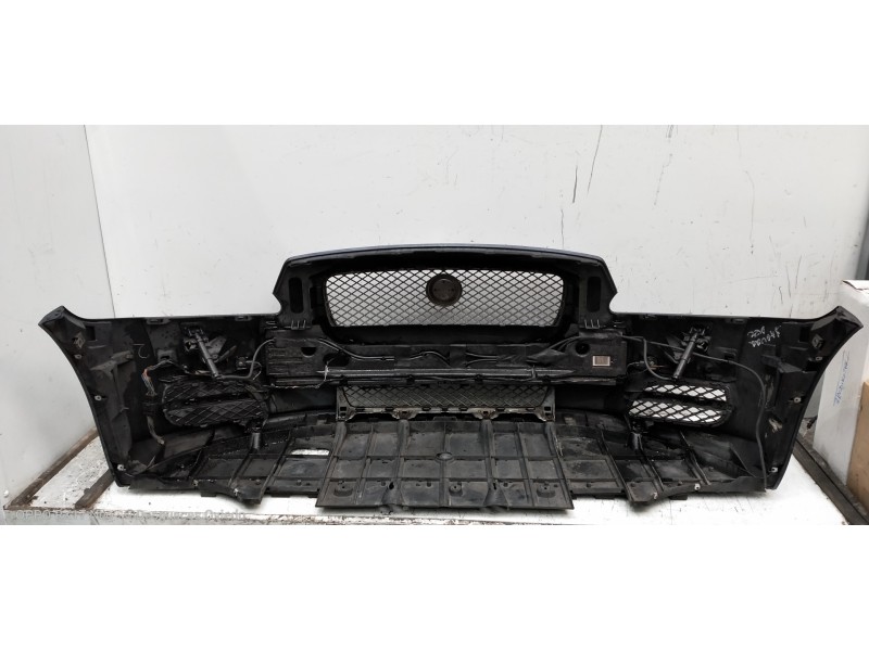 Recambio de paragolpes delantero para jaguar xj 3.0 v6 diesel cat referencia OEM IAM   