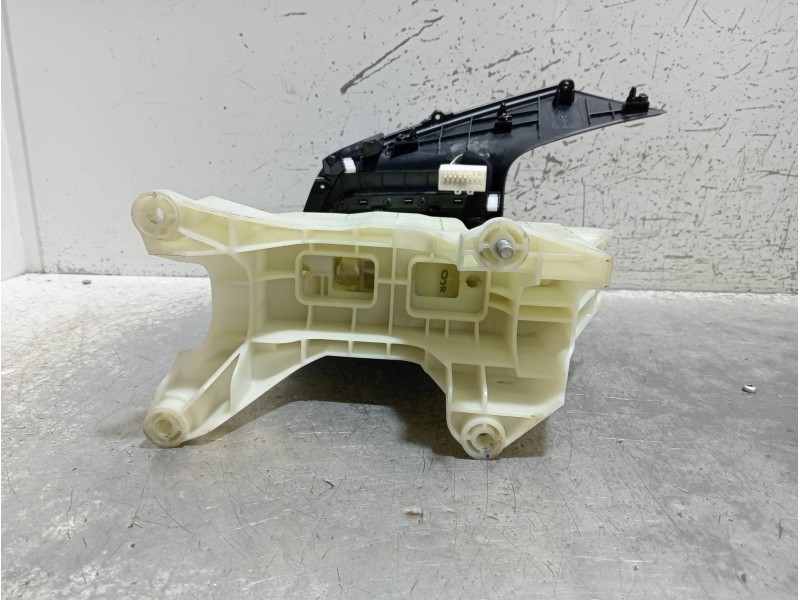 Recambio de palanca cambio para kia niro business referencia OEM IAM 46701D4430  