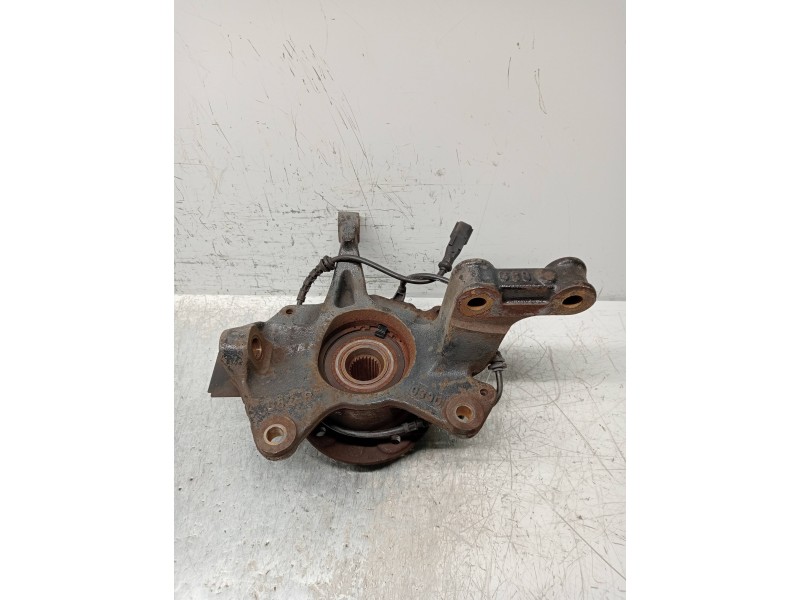 Recambio de mangueta delantera izquierda para renault fluence expression referencia OEM IAM   