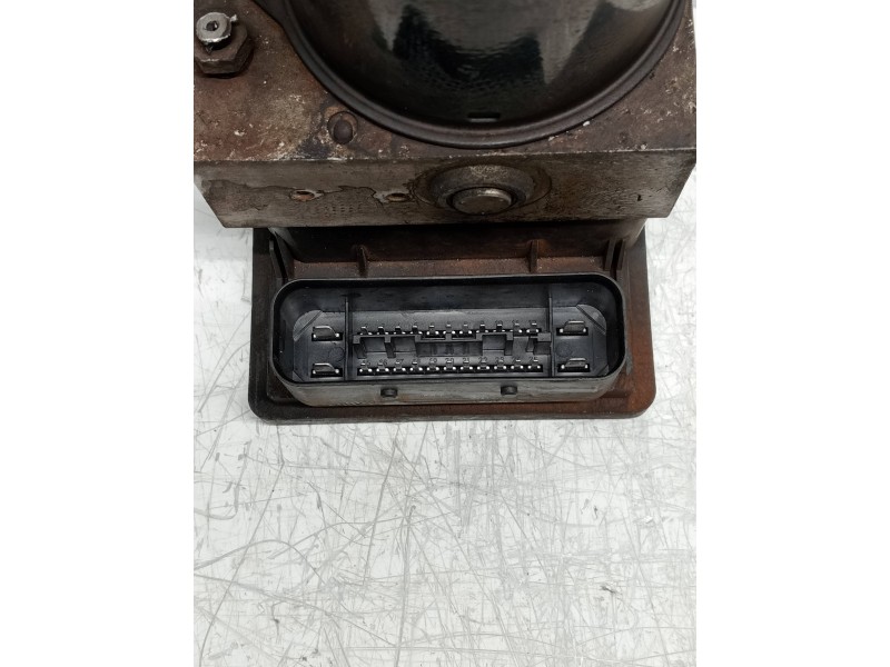Recambio de abs para opel zafira b cosmo referencia OEM IAM 10096005593 10020602484 13234911