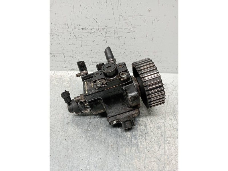 Recambio de bomba inyeccion para opel zafira b cosmo referencia OEM IAM 0445010097  BOSCH