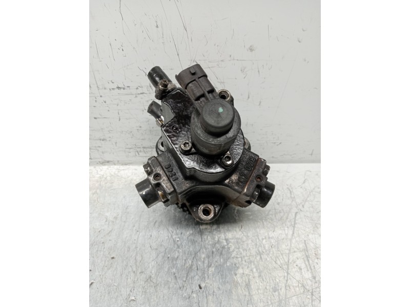 Recambio de bomba inyeccion para opel zafira b cosmo referencia OEM IAM 0445010097  BOSCH