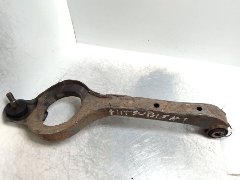 Recambio de brazo suspension inferior trasero derecho para mitsubishi 3000 gt (z10) 3.0 referencia OEM IAM   