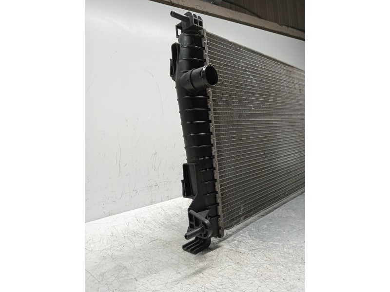 Recambio de radiador agua para renault fluence expression referencia OEM IAM 214100068R  