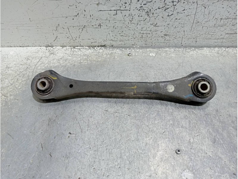 Recambio de brazo suspension superior trasero derecho para kia niro business referencia OEM IAM 55260G2100  