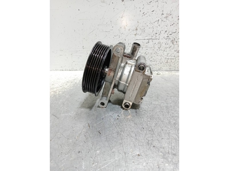 Recambio de bomba direccion para ford fiesta (cbk) fun referencia OEM IAM 2S6C3A696GF  