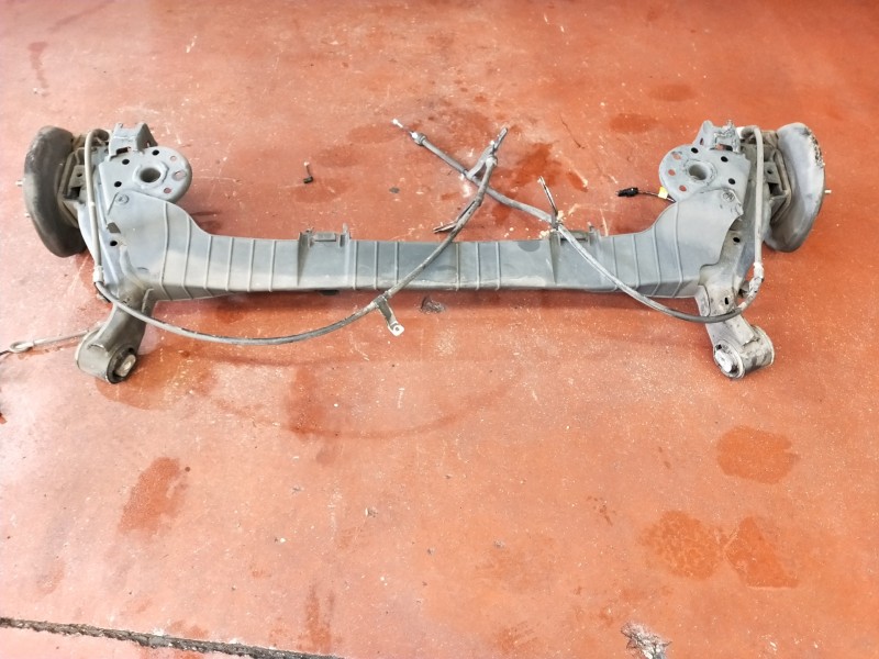 Recambio de puente trasero para hyundai elantra (ad)(2016) tecno referencia OEM IAM   DISCO/ABS