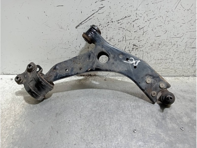 Recambio de brazo suspension inferior delantero derecho para ford focus berlina (cap) ambiente (d) referencia OEM IAM   