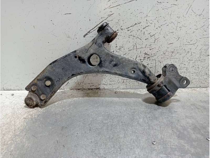 Recambio de brazo suspension inferior delantero derecho para ford focus berlina (cap) ambiente (d) referencia OEM IAM   