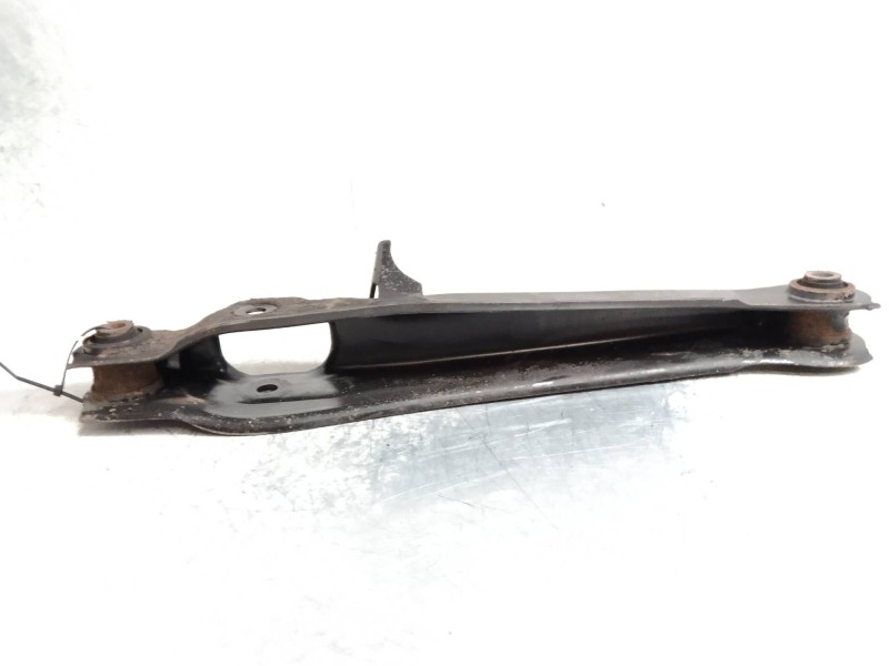 Recambio de brazo suspension inferior trasero derecho para mitsubishi carisma berlina 4 (da0) 1.9 turbodiesel referencia OEM IAM