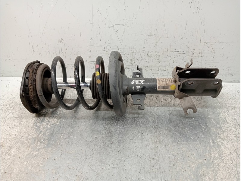 Recambio de amortiguador delantero izquierdo para renault fluence expression referencia OEM IAM 543023532R 824903007850 