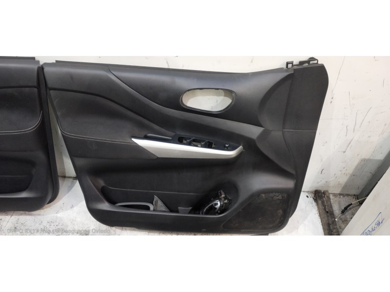 Recambio de juego tapizados / cartoneras para nissan navara pick-up d23 2.3 dci referencia OEM IAM   