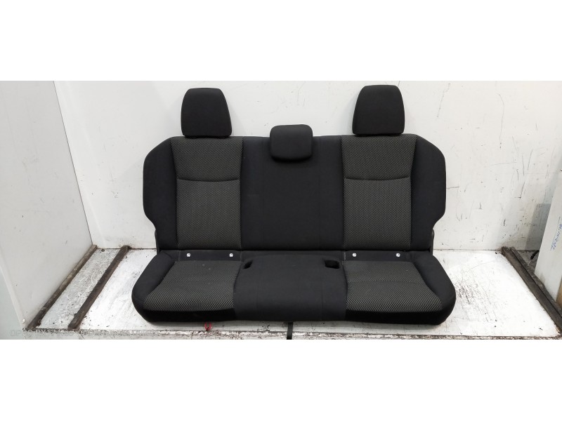 Recambio de juego asientos completo para nissan navara pick-up d23 2.3 dci referencia OEM IAM   