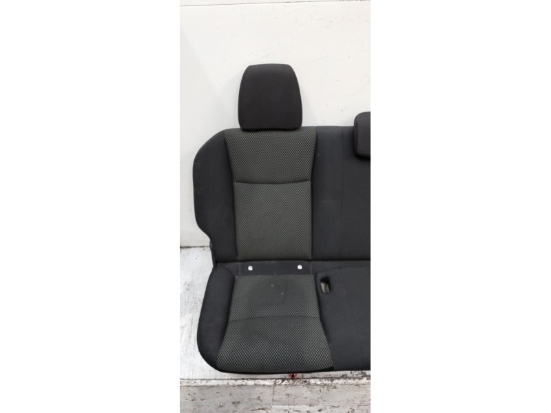 Recambio de juego asientos completo para nissan navara pick-up d23 2.3 dci referencia OEM IAM   
