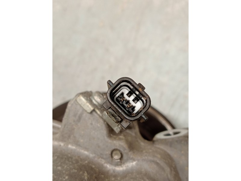 Recambio de compresor aire acondicionado para renault fluence expression referencia OEM IAM 8201025121  