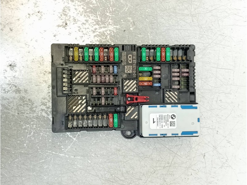 Recambio de caja reles / fusibles para bmw serie 3 berlina (g20) 320d referencia OEM IAM 6114871571901 P00166270AD. 61358795477 