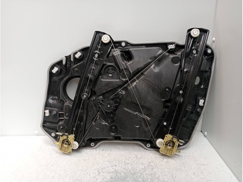 Recambio de elevalunas delantero izquierdo para bmw serie 3 berlina (g20) 320d referencia OEM IAM 743223111 C78183106 4P