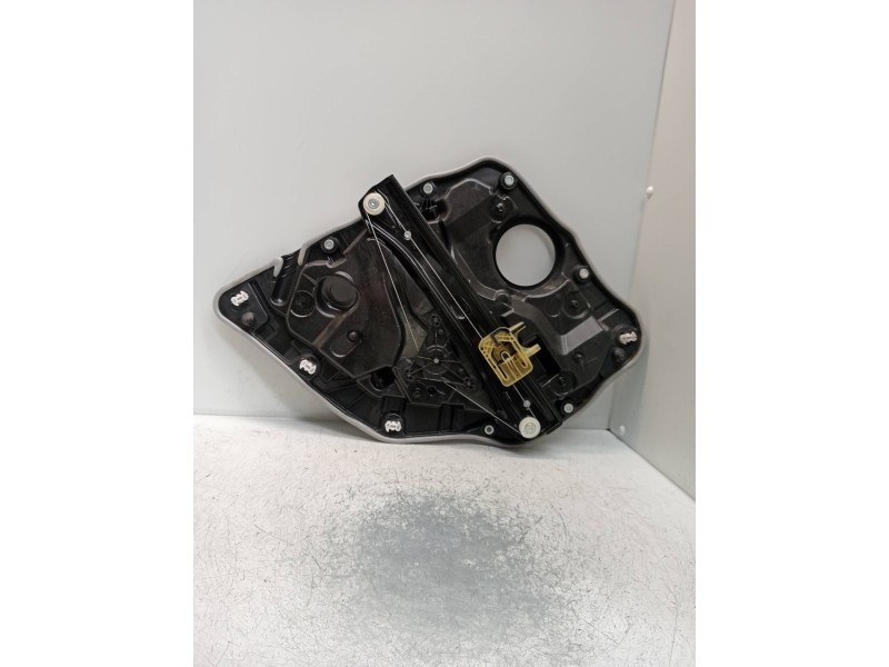 Recambio de elevalunas trasero derecho para bmw serie 3 berlina (g20) 320d referencia OEM IAM 743223612 C78186107 4P