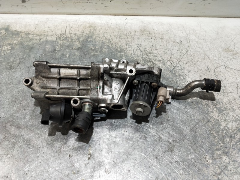 Recambio de valvula egr para jaguar xj 3.0 v6 diesel cat referencia OEM IAM 9X2Q9U438DA  