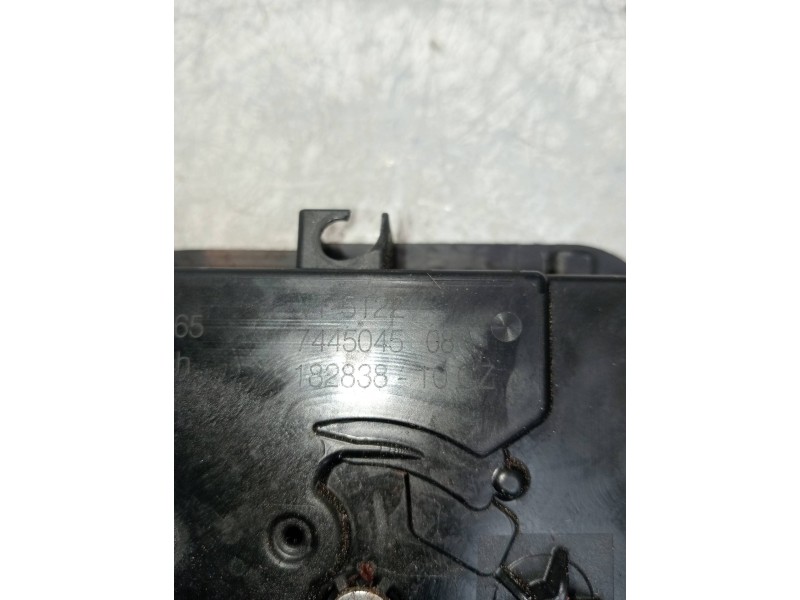 Recambio de motor cierre centralizado trasero izquierdo para bmw serie 3 berlina (g20) 320d referencia OEM IAM 7445008  4P