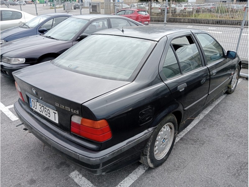 bmw serie 3 berlina (e36) del año 1993