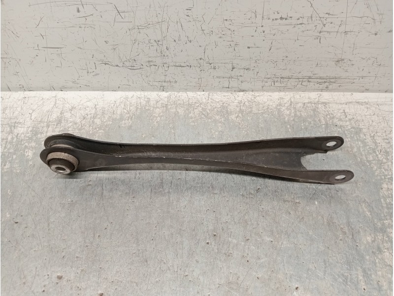 Recambio de brazo suspension superior trasero derecho para bmw serie 2 coupe (f22) m240i referencia OEM IAM 679252504  