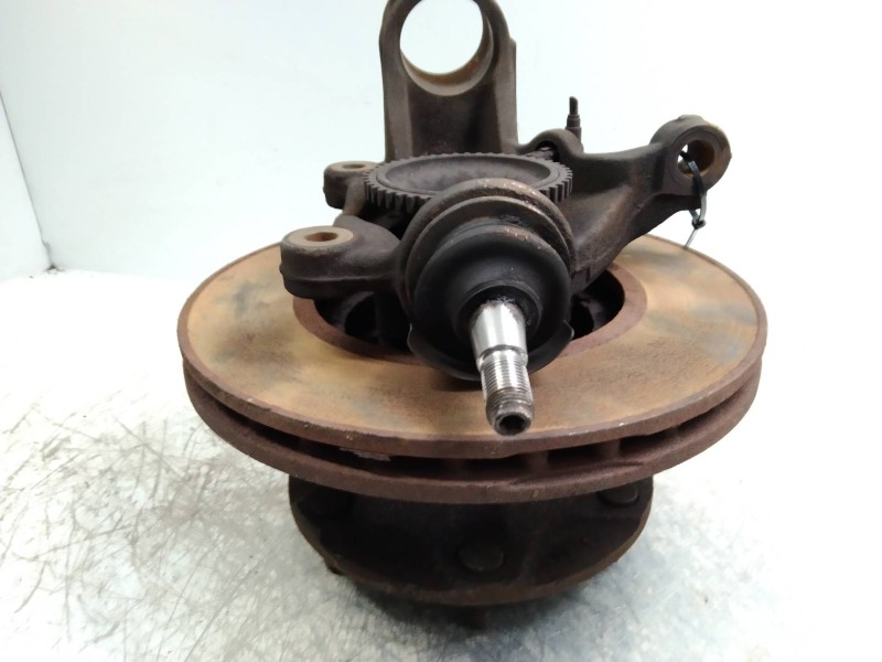 Recambio de mangueta delantera derecha para ford transit mod.2000 caja abierta ft 330 2.4 corto referencia OEM IAM   