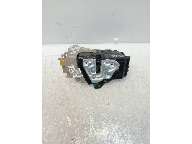 Recambio de motor cierre centralizado delantero izquierdo para kia ceed business referencia OEM IAM 81310J7010  