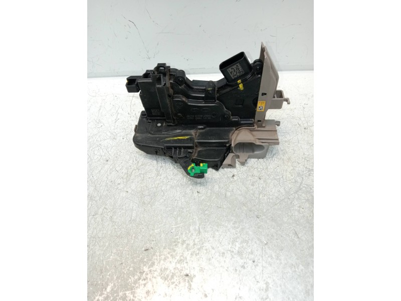 Recambio de motor cierre centralizado delantero izquierdo para kia ceed business referencia OEM IAM 81310J7010  