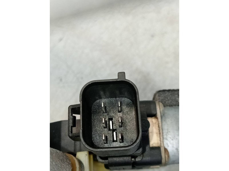 Recambio de elevalunas delantero izquierdo para jaguar xj 3.0 v6 diesel cat referencia OEM IAM   