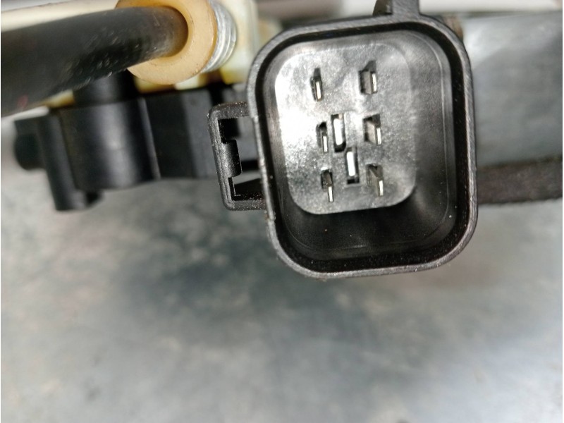 Recambio de elevalunas trasero derecho para jaguar xj 3.0 v6 diesel cat referencia OEM IAM FC7954  