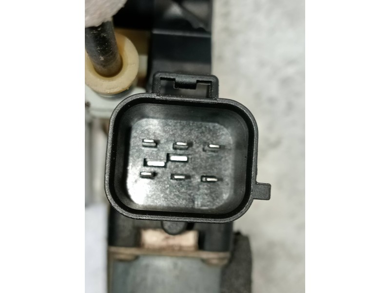 Recambio de elevalunas trasero izquierdo para jaguar xj 3.0 v6 diesel cat referencia OEM IAM FC7955  