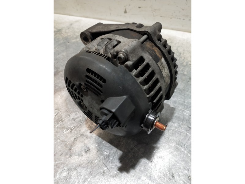 Recambio de alternador para jaguar xj 3.0 v6 diesel cat referencia OEM IAM AW9310300AB  