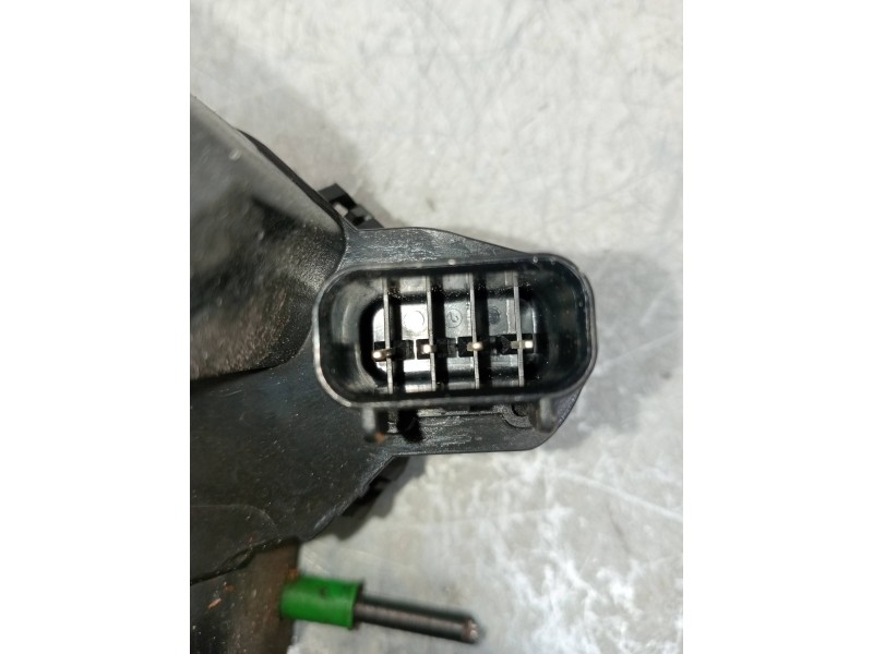 Recambio de motor cierre centralizado delantero izquierdo para jaguar xj 3.0 v6 diesel cat referencia OEM IAM 6W8A21813GF  4P