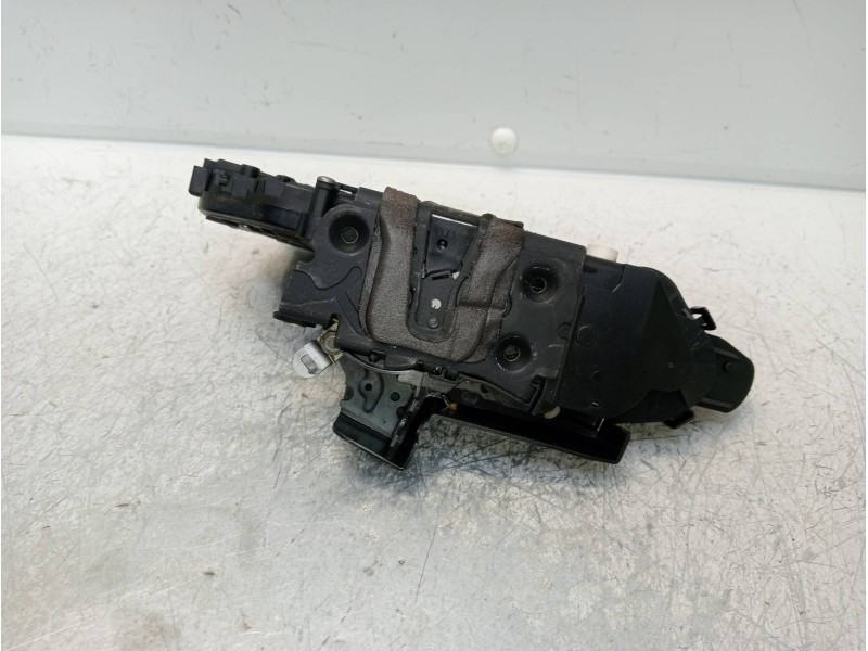 Recambio de motor cierre centralizado trasero derecho para jaguar xj 3.0 v6 diesel cat referencia OEM IAM 6X2A26412AC  4P