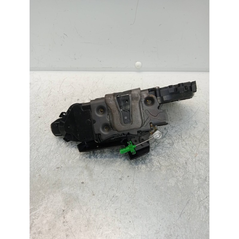 Recambio de motor cierre centralizado trasero izquierdo para jaguar xj 3.0 v6 diesel cat referencia OEM IAM 8X2A26413AC  4P
