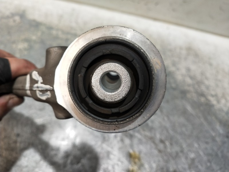 Recambio de brazo suspension superior delantero izquierdo para jaguar xj 3.0 v6 diesel cat referencia OEM IAM   